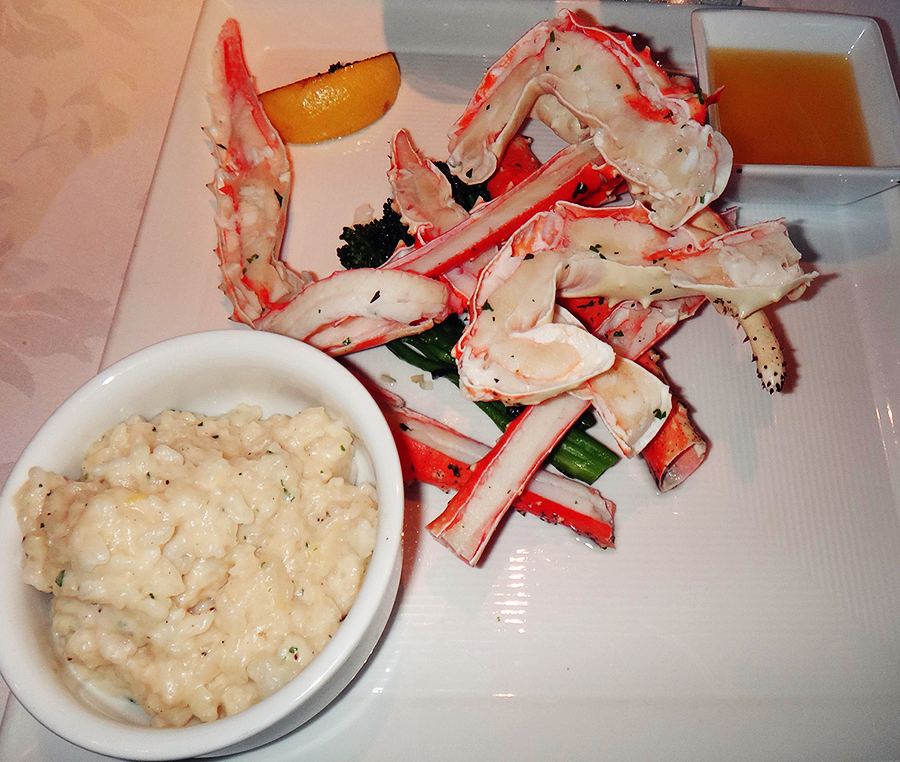 ../Images/HUANG,MEI-HUI.Alaska.Seven Glaciers (10).jpg